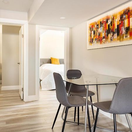 Entire 2 Bedroom Apartment Downtown - U1 Kitchener Exterior photo